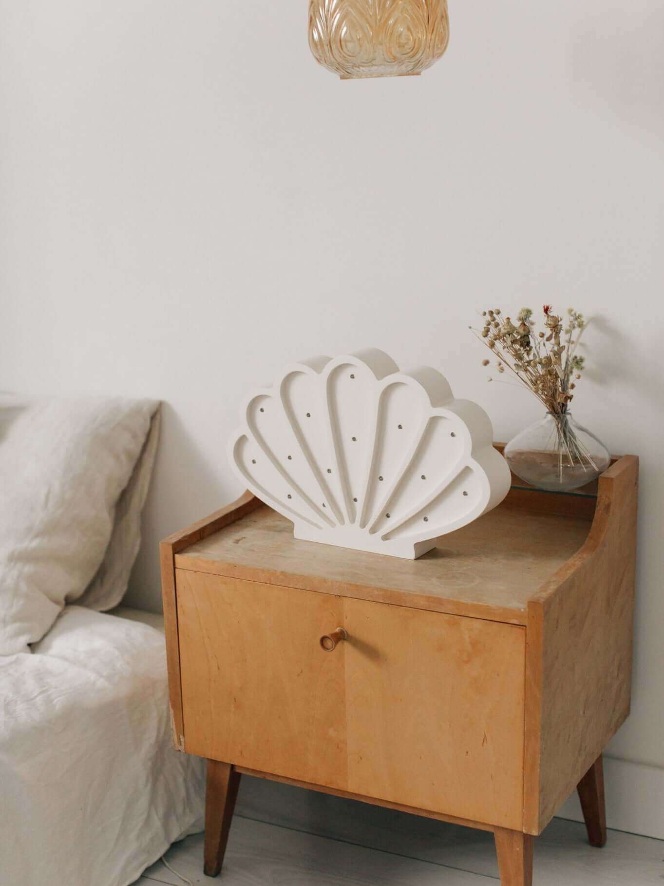 Wooden Seashell Lamp - white - Petitpyla